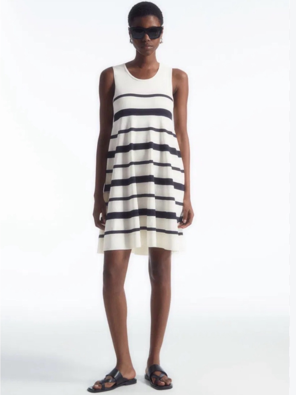 COS sleeveless black-and-white striped knitted mini dress SIZE M